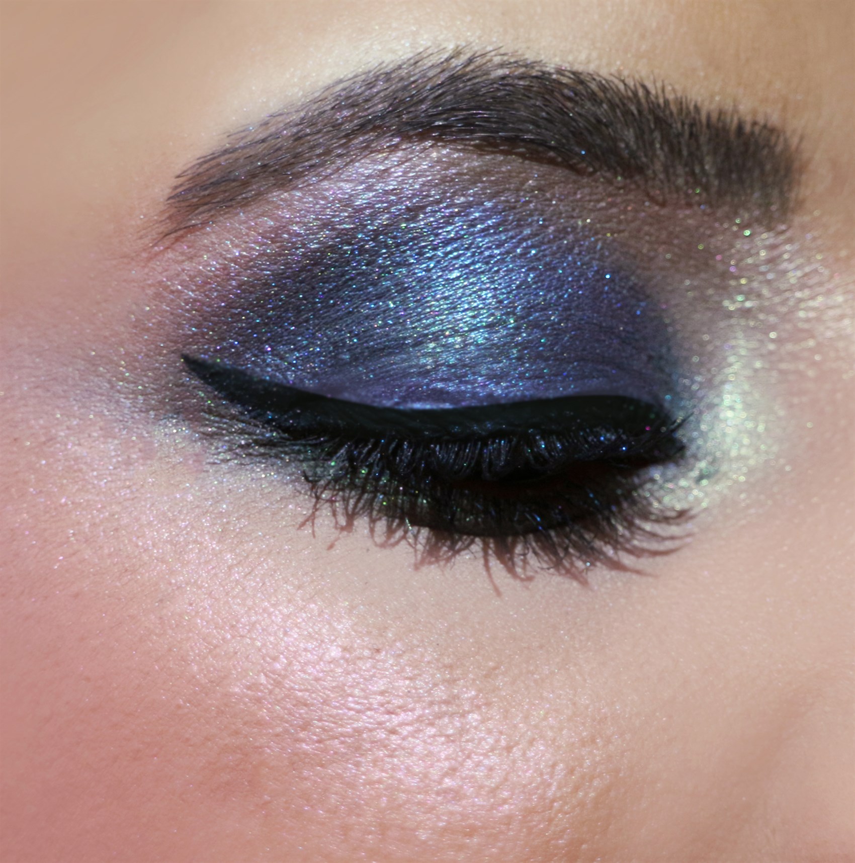 Profashion-Holographic-Magic-Palette-d4a6