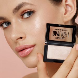 Daylight Cream Highlighter - Thumbnail Image 2